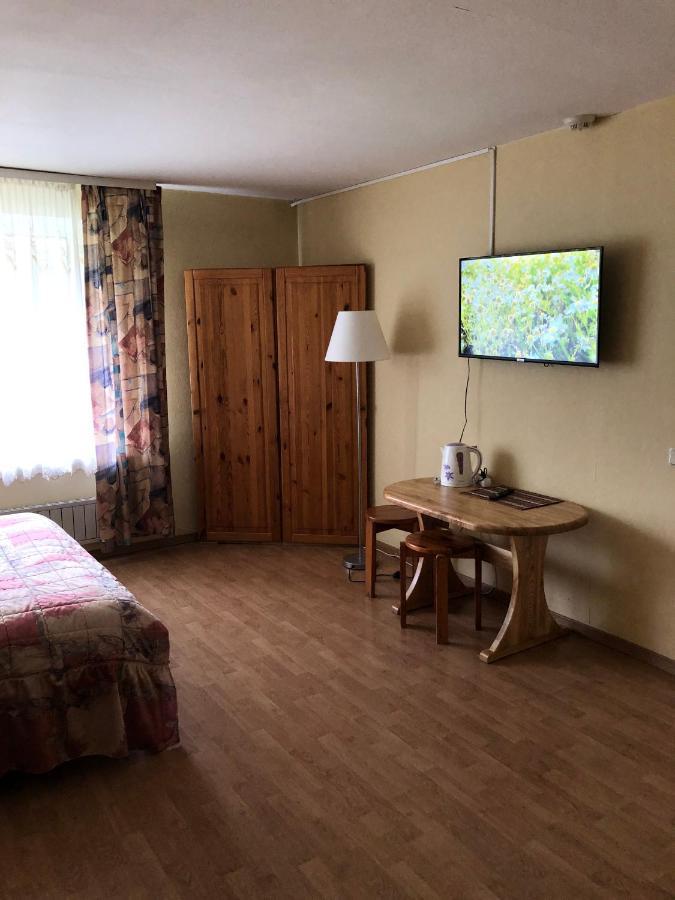 Priedaine Hotell Krāslava Exteriör bild